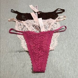 Victoria’s Secret Lace Panty Bundle Size S